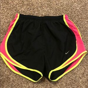 Nike Shorts - yellow and pink